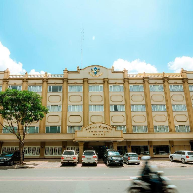 Le President Hotel Пном Пен Екстериор снимка